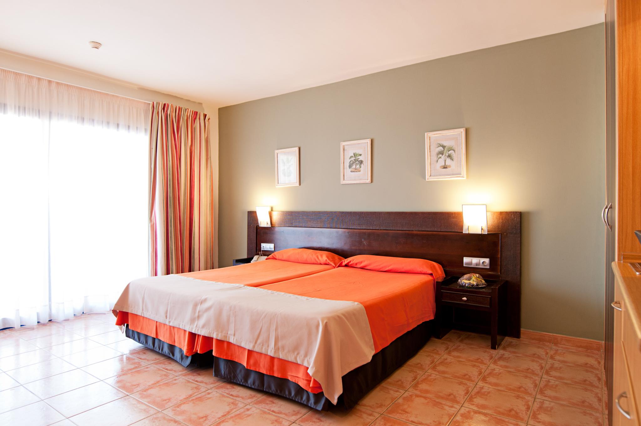 Hotel Livvo Lago Taurito & Aquapark Экстерьер фото